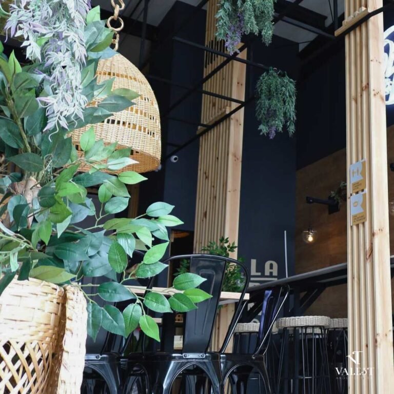 DISEÑO DE MOBILIARIO Y EJECUCIÓN DE CARPINTERÍA RESTAURANTE LA REMESA5